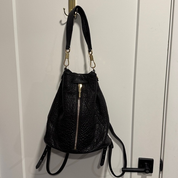 Elizabeth and James Leather Sling Bucket Bag Backpack Black main image 15